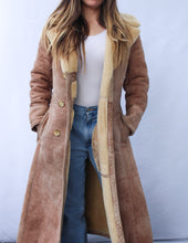 Load image into Gallery viewer, The Après Shearling