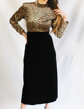 Load image into Gallery viewer, Wild Thing Velvet Maxi