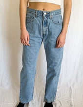 Load image into Gallery viewer, Vintage Levi's 505