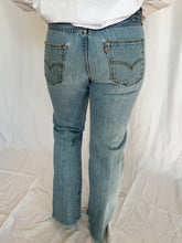 Load image into Gallery viewer, Vintage Frayed Levi's